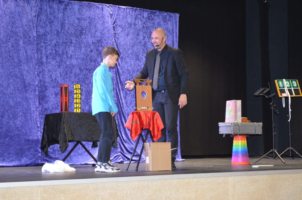spectacle de magie associatif